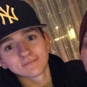 Meet your Posher, Henry